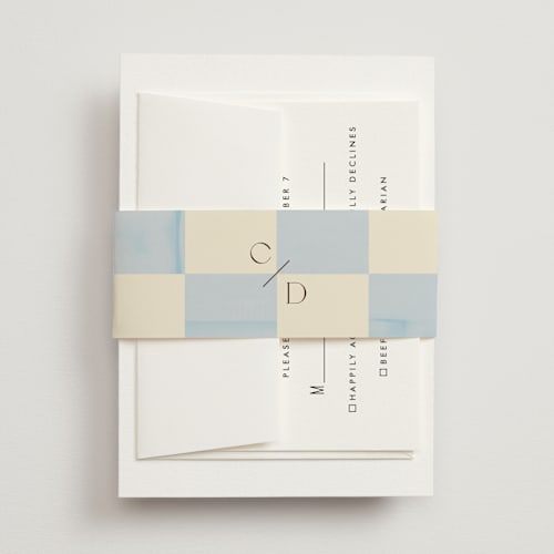 This is a ivory belly bands with standard by Baumbirdy called checker wash printing on signature text in belly band