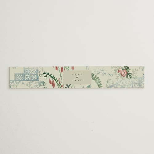 This is a nouvelle belly bands with standard by Sumak Studio called chinoiserie printing on signature text in belly band