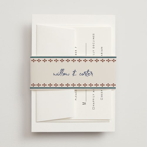 This is a neptune belly bands with standard by Kelly Watkins called vase printing on signature text in belly band