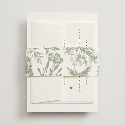 This is a moss belly bands with standard by Kelly Schmidt called woods printing on signature text in belly band