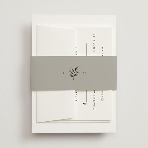 This is a dove belly bands with standard by Amy Kross called white oak printing on signature text in belly band