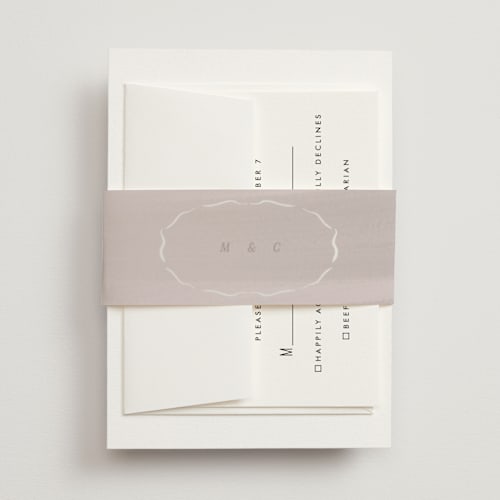 This is a pearl belly bands with gloss press by Ani Somi called kumamoto printing on signature text in belly band