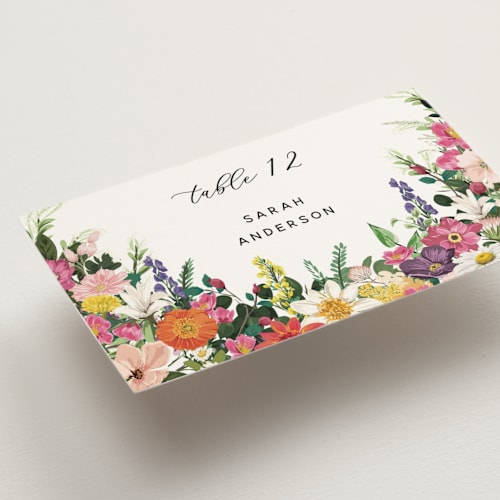 This is a daisy wedding place cards with standard by Susan Moyal called secret garden printing on signature in placecard