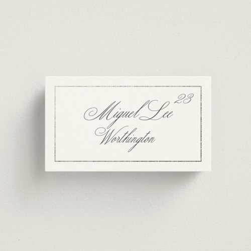 This is a sugar wedding place cards with foil pressed by chocomocacino called toulomotiri printing on signature in placecard