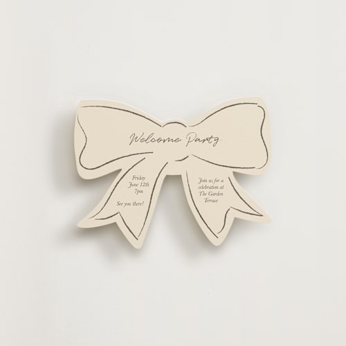 This is a cinnamon insert cards with standard by Helena Vitto called the swan printing on signature in standard