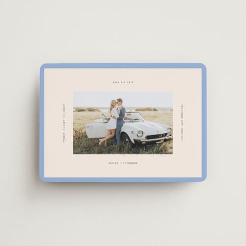 This is a french save the date magnets with standard by Pixel and Hank called thread printing on magnet paper in magnet