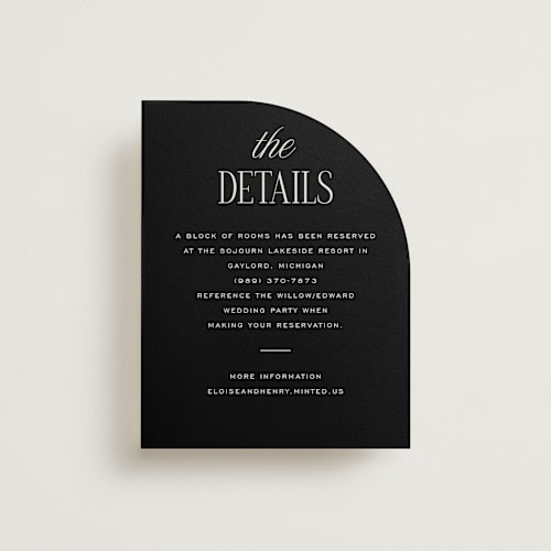 This is a suit enclosure cards with standard by Pixel and Hank called threaded printing on signature in standard