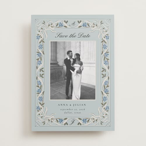 This is a sky save the date with standard by Ana de Sousa called romantic elegance printing on recycled smooth signature in standard