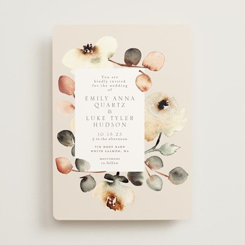 This is a autumn wedding invitations with standard by Petra Kern called bella mia printing on signature in standard