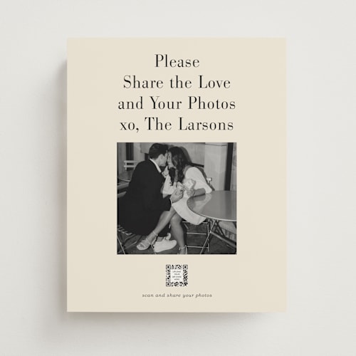 This is a champagne wedding signs with standard by Baumbirdy called photo booth printing on doublethick in 8x10