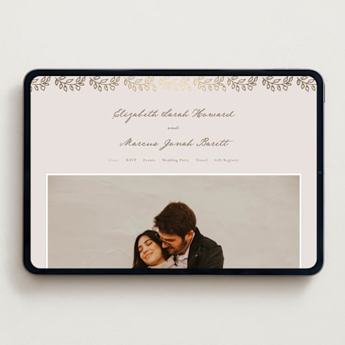 This is a vanilla wedding websites by Petra Kern called manuet printing on digital paper in standard