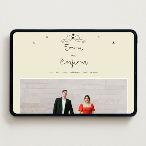 This is a champagne wedding websites by Helena Vitto called modern love printing on digital paper in standard