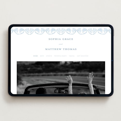This is a lagoon wedding websites by Leah Bisch called bow frame printing on digital paper in standard