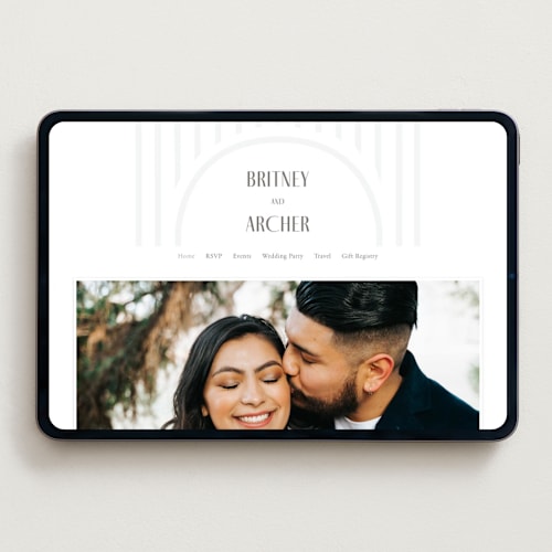 This is a graphite wedding websites by Itsy Belle Studio called hilo printing on digital paper in standard