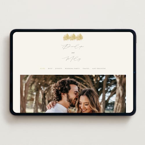This is a natural wedding websites by Robert and Stella called aspen printing on digital paper in standard