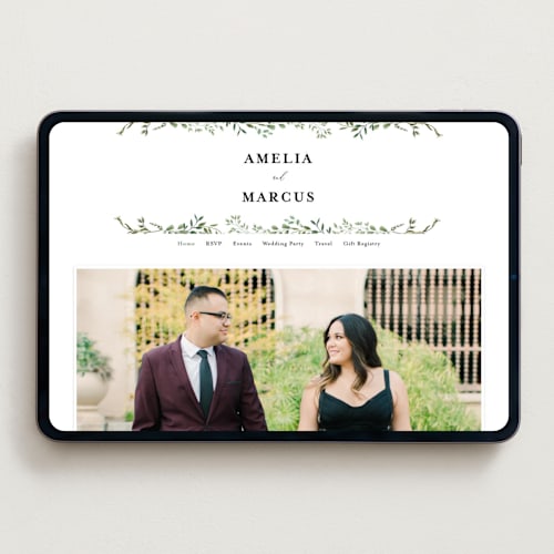 This is a mojito wedding websites by Susan Moyal called monogramed arch printing on digital paper in standard