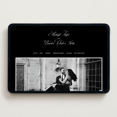 This is a coal wedding websites by Sarah Brown called traditionalist printing on digital paper in standard