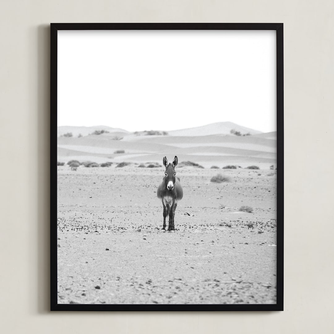 "I'm watching you" - Art Print in Black and White by Claudia Orengo - Framed