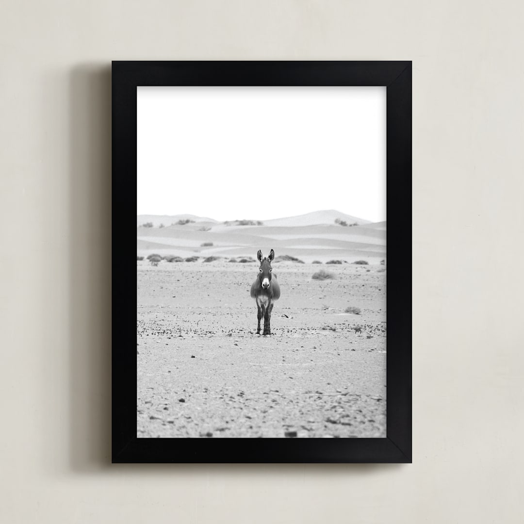 "I'm watching you" - Art Print in Black and White by Claudia Orengo - Framed