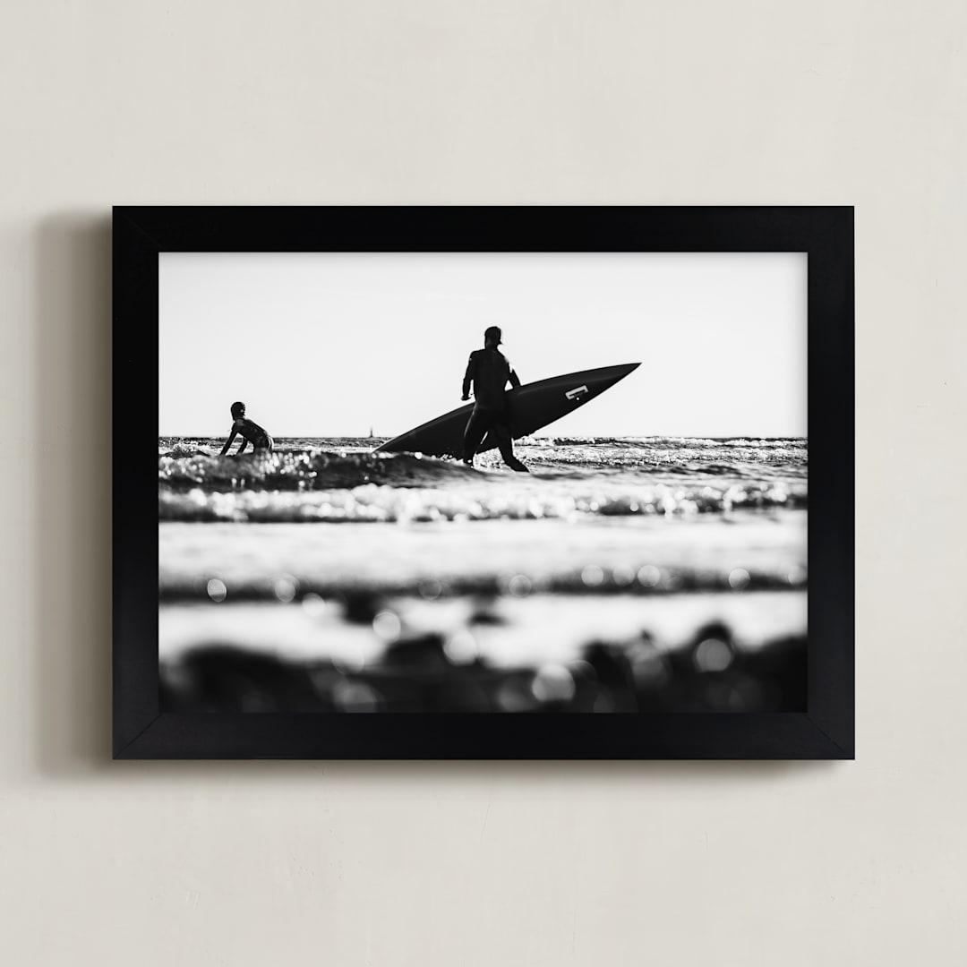 "Surf in Black and White" - Art Print in Shore by Kira Noel Oschipok - Framed