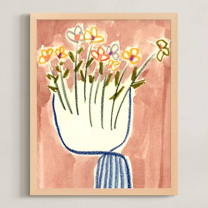 Gravity challenging vase