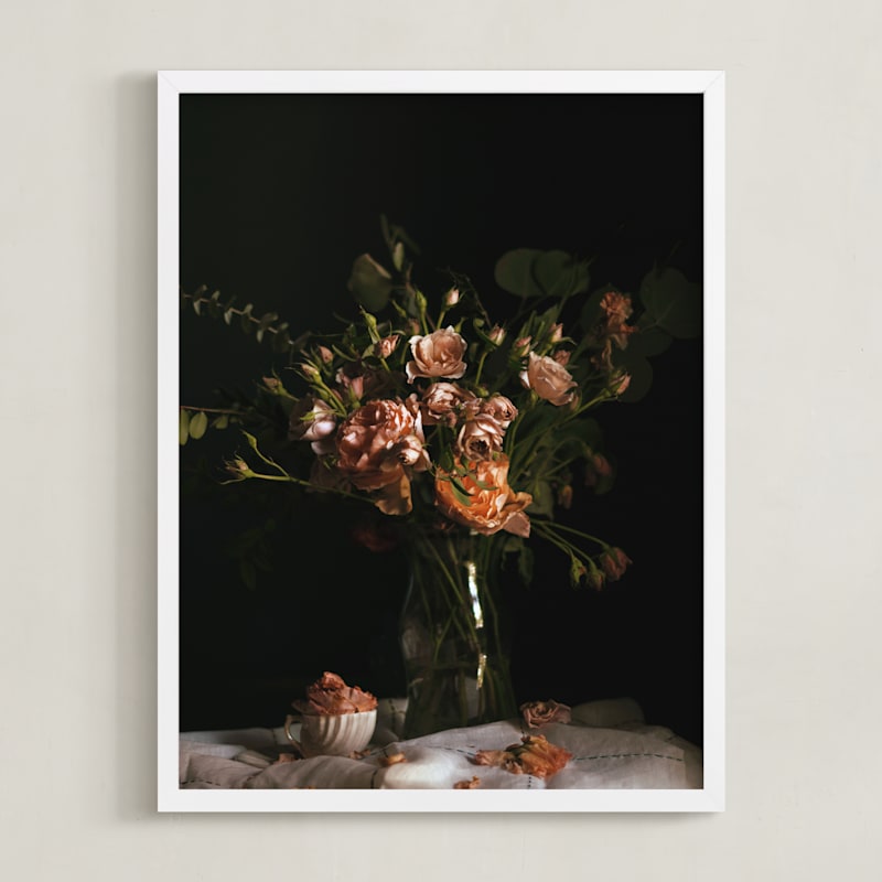 MIN-BNS-DNA - Moody Floral Still Life