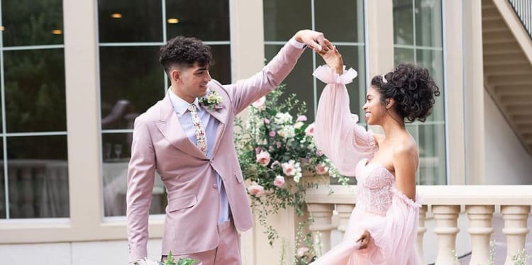 MAXIMALIST WEDDING THEME