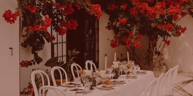 RED WEDDING THEME