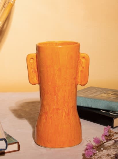 YULA 2 Vase by IBKKI