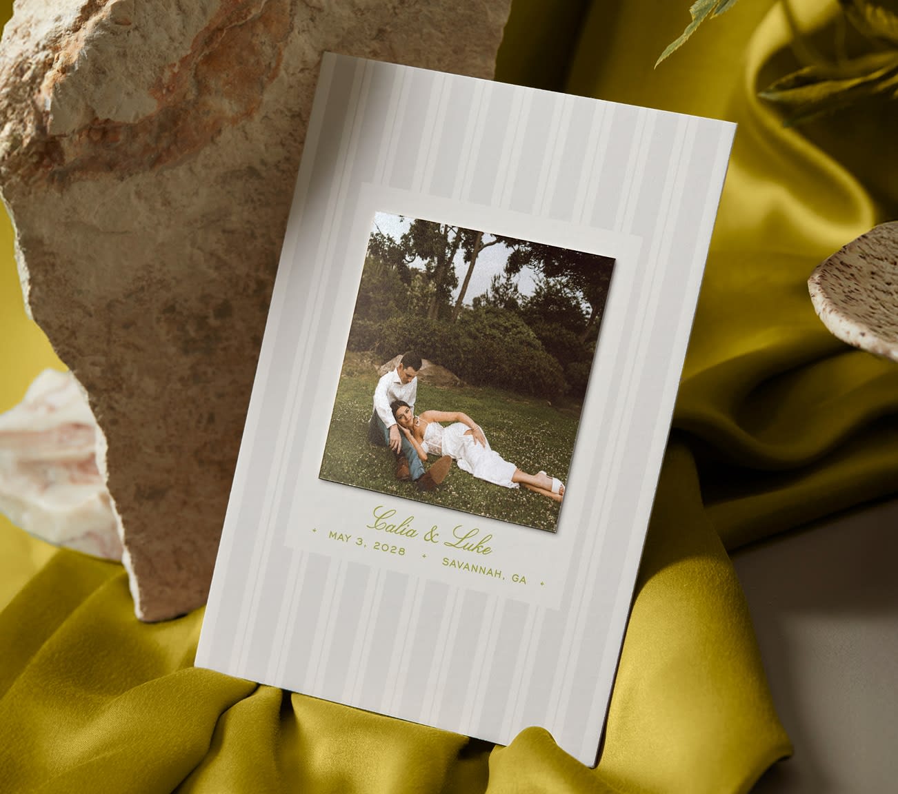 Shop save the dates >