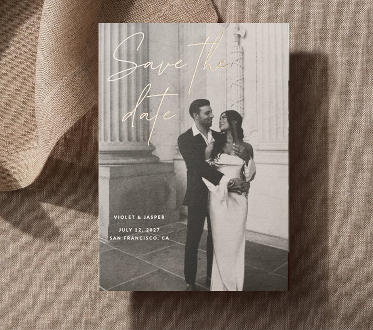 Shop save the dates >
