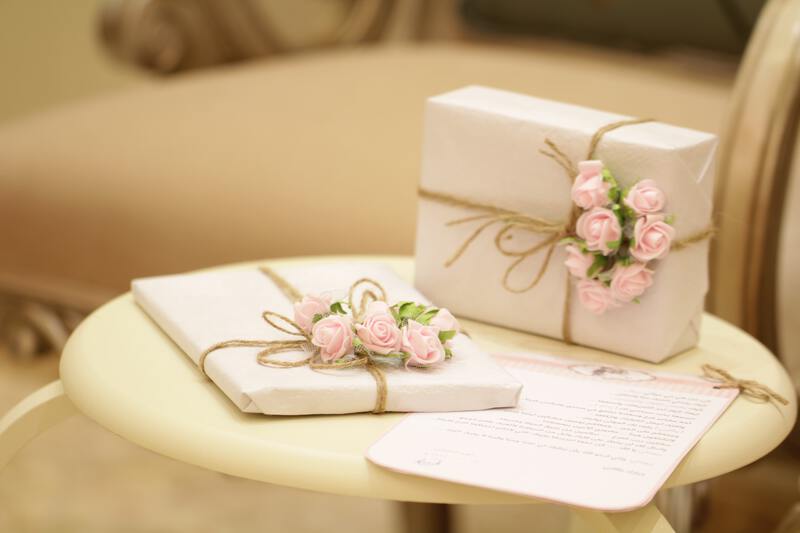 Should you include a wedding registry on your wedding invitation? | Hitch  Studio - Wedding Planning